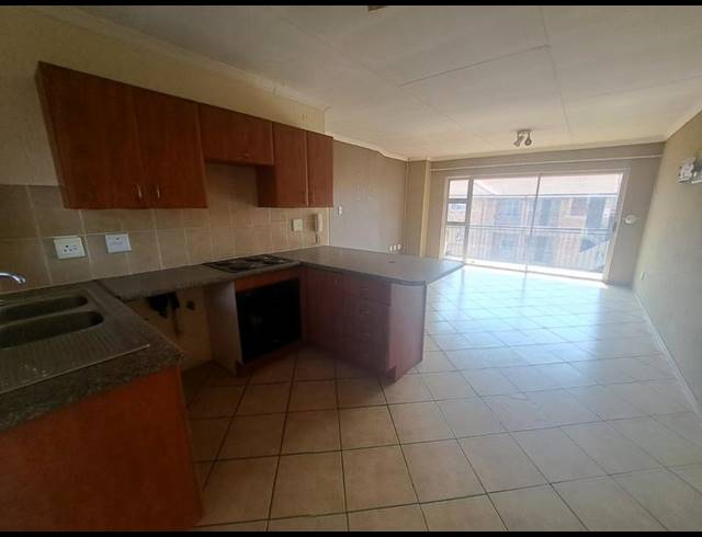 2 BEDROOM APARTMENT FOR SALE IN HEUWELOORD